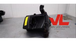 Gebruikte Luchtfilterhuis Ford Focus 2 1.6 TDCi 16V 90 Prijs € 25,00 Margeregeling aangeboden door Van Leeuwen Auto Onderdelen