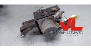Gebruikte ABS Pomp Renault Clio II (BB/CB) 1.6 16V Prijs € 100,00 Margeregeling aangeboden door Van Leeuwen Auto Onderdelen