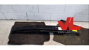 Nieuwe Bumperbalk voor Opel Combo (Corsa B) Prijs € 12,10 Inclusief btw aangeboden door Van Leeuwen Auto Onderdelen