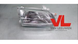 Nieuwe Rechter Koplamp Toyota Carina E (T19) Prijs € 42,35 Inclusief btw aangeboden door Van Leeuwen Auto Onderdelen