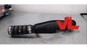 Gebruikte Intercooler Buis Peugeot 308 SW (4E/H) 1.6 16V THP 150 Prijs € 25,00 Margeregeling aangeboden door Van Leeuwen Auto Onderdelen