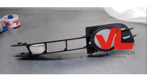 Nieuwe Afdekplaat mistlamp rechts Audi A6 Avant (C6) Prijs € 8,47 Inclusief btw aangeboden door Van Leeuwen Auto Onderdelen