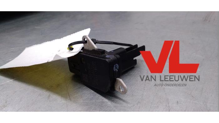 Gebruikte Luchtmassameter Lexus CT 200h 1.8 16V Prijs € 11,00 Margeregeling aangeboden door Van Leeuwen Auto Onderdelen