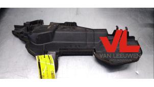 Gebruikte Luchtgeleider Lexus CT 200h 1.8 16V Prijs € 25,00 Margeregeling aangeboden door Van Leeuwen Auto Onderdelen