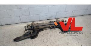 Gebruikte Subframe Ford Fiesta 5 (JD/JH) Prijs € 50,00 Margeregeling aangeboden door Van Leeuwen Auto Onderdelen
