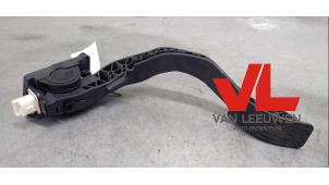 Gebruikte Gaspedaal Peugeot 1007 (KM) 1.6 GTI,Gentry 16V Prijs € 20,00 Margeregeling aangeboden door Van Leeuwen Auto Onderdelen