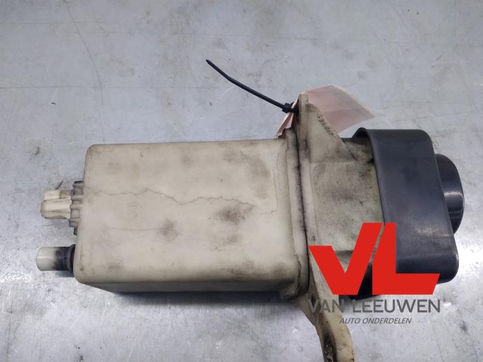 Gebruikte Servo Oliereservoir Peugeot Boxer (U9) 2.2 HDi 110 Euro 5 Prijs € 14,52 Inclusief btw aangeboden door Van Leeuwen Auto Onderdelen