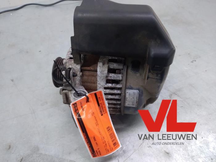 Gebruikte Dynamo Mazda 6 Sportbreak (GY19/89) 1.8i 16V Prijs € 20,00 Margeregeling aangeboden door Van Leeuwen Auto Onderdelen
