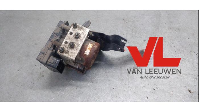 Gebruikte ABS Pomp Mazda 6 Sportbreak (GY19/89) 1.8i 16V Prijs € 32,00 Margeregeling aangeboden door Van Leeuwen Auto Onderdelen
