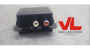 Gebruikte AUX/USB aansluiting Peugeot 207/207+ (WA/WC/WM) 1.4 16V VTi Prijs € 15,00 Margeregeling aangeboden door Van Leeuwen Auto Onderdelen