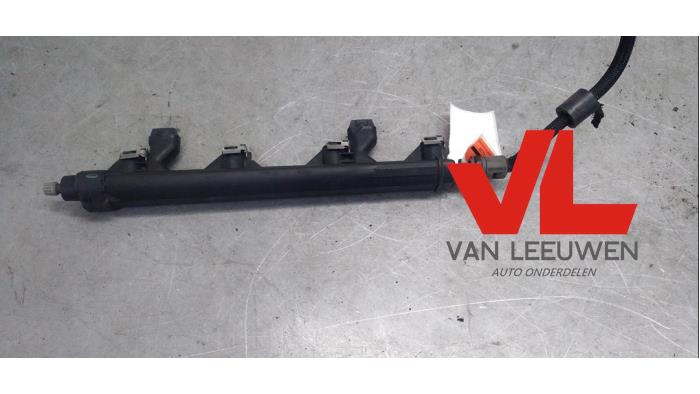 Gebruikte Verstuiver brug Peugeot 207/207+ (WA/WC/WM) 1.4 16V VTi Prijs € 20,00 Margeregeling aangeboden door Van Leeuwen Auto Onderdelen