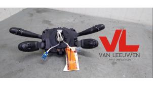 Gebruikte Combischakelaar Stuurkolom Peugeot 308 (4A/C) 1.6 VTI 16V Prijs € 85,00 Margeregeling aangeboden door Van Leeuwen Auto Onderdelen