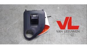 Gebruikte Schuifdak schakelaar Peugeot 308 (4A/C) 1.6 VTI 16V Prijs € 10,00 Margeregeling aangeboden door Van Leeuwen Auto Onderdelen
