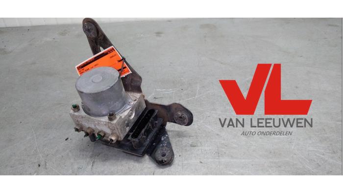 Gebruikte ABS Pomp Renault Megane II (BM/CM) 1.6 16V Prijs € 40,00 Margeregeling aangeboden door Van Leeuwen Auto Onderdelen