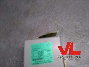 Gebruikte Stuurbekrachtiging Computer Renault Clio II (BB/CB) 1.6 16V Prijs € 50,00 Margeregeling aangeboden door Van Leeuwen Auto Onderdelen