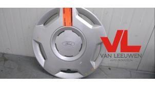 Gebruikte Wieldop Ford Diversen Prijs € 10,00 Margeregeling aangeboden door Van Leeuwen Auto Onderdelen