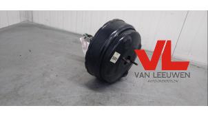 Gebruikte Rembooster Ssang Yong Kyron 2.0 M 200 Xdi 16V 4x2 Prijs € 60,00 Margeregeling aangeboden door Van Leeuwen Auto Onderdelen