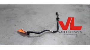 Gebruikte Slang (diversen) Peugeot 208 I (CA/CC/CK/CL) 1.2 Vti 12V PureTech 82 Prijs € 12,00 Margeregeling aangeboden door Van Leeuwen Auto Onderdelen