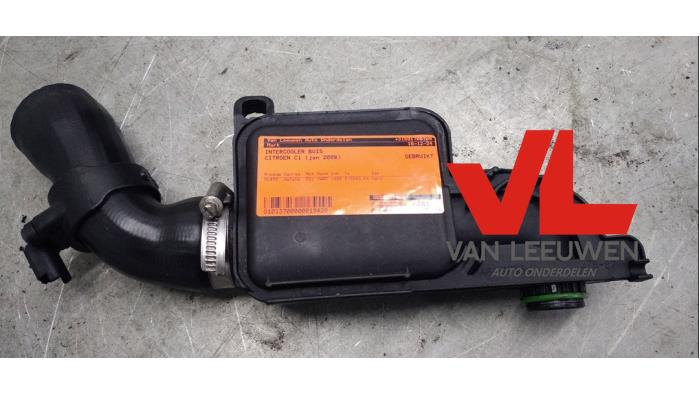 Gebruikte Intercooler Buis Citroen C1 1.4 HDI Prijs € 36,00 Margeregeling aangeboden door Van Leeuwen Auto Onderdelen