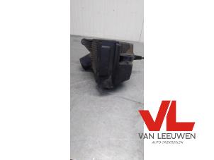 Gebruikte Luchtfilterhuis Renault Grand Scénic II (JM) 2.0 16V Turbo Prijs € 20,00 Margeregeling aangeboden door Van Leeuwen Auto Onderdelen