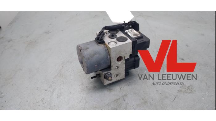 Gebruikte ABS Pomp Renault Megane (EA) 1.6 16V Sport Prijs € 15,00 Margeregeling aangeboden door Van Leeuwen Auto Onderdelen