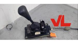 Gebruikte Selectiehendel automaat Renault Megane (EA) 1.6 16V Sport Prijs € 75,00 Margeregeling aangeboden door Van Leeuwen Auto Onderdelen