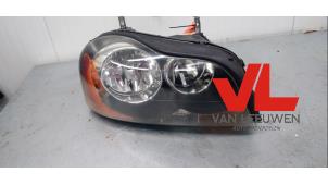 Gebruikte Rechter Koplamp Volvo XC90 I 2.5 T 20V Prijs € 95,00 Margeregeling aangeboden door Van Leeuwen Auto Onderdelen