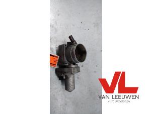 Gebruikte Gasklephuis Opel Vectra C GTS 3.2 V6 24V Prijs € 55,00 Margeregeling aangeboden door Van Leeuwen Auto Onderdelen