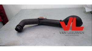 Gebruikte Intercooler Buis Volvo XC90 I 2.5 T 20V Prijs € 25,00 Margeregeling aangeboden door Van Leeuwen Auto Onderdelen