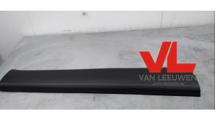 Gebruikte Sierlijst Volkswagen Tiguan (5N1/2) Prijs € 54,45 Inclusief btw aangeboden door Van Leeuwen Auto Onderdelen