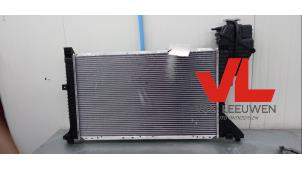 Gebruikte Radiateur Mercedes Sprinter Prijs € 96,80 Inclusief btw aangeboden door Van Leeuwen Auto Onderdelen