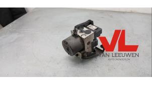 Gebruikte ABS Pomp Volvo V40 (VW) 2.0 16V Prijs € 25,00 Margeregeling aangeboden door Van Leeuwen Auto Onderdelen