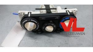 Gebruikte Chaufage Bedieningspaneel Nissan Micra (K12) 1.2 16V Prijs € 19,50 Margeregeling aangeboden door Van Leeuwen Auto Onderdelen