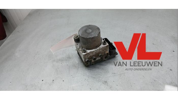 Gebruikte ABS Pomp Peugeot Partner (GC/GF/GG/GJ/GK) 1.6 HDI 75 16V Prijs € 225,00 Margeregeling aangeboden door Van Leeuwen Auto Onderdelen