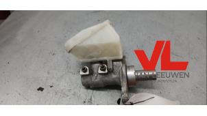 Gebruikte Hoofdremcilinder Peugeot Partner (GC/GF/GG/GJ/GK) 1.6 HDI 75 16V Prijs € 20,00 Margeregeling aangeboden door Van Leeuwen Auto Onderdelen