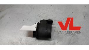 Gebruikte Luchtmassameter Peugeot Partner (GC/GF/GG/GJ/GK) 1.6 HDI 75 16V Prijs € 10,00 Margeregeling aangeboden door Van Leeuwen Auto Onderdelen