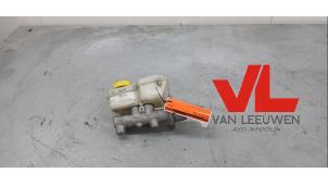 Gebruikte Hoofdremcilinder Volkswagen Polo IV (9N1/2/3) 1.2 12V Prijs € 10,00 Margeregeling aangeboden door Van Leeuwen Auto Onderdelen