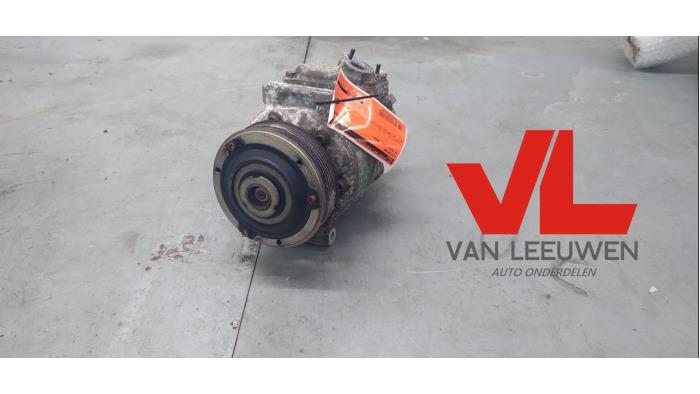 Gebruikte Pomp Airco Volkswagen Golf V (1K1) 2.0 FSI 16V Prijs € 20,00 Margeregeling aangeboden door Van Leeuwen Auto Onderdelen