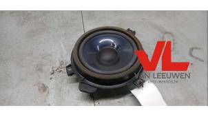 Gebruikte Luidspreker Ford Grand C-Max (DXA) 1.0 Ti-VCT EcoBoost 12V 125 Prijs € 15,00 Margeregeling aangeboden door Van Leeuwen Auto Onderdelen