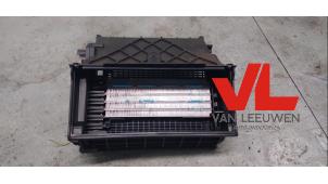 Gebruikte Element Kachelverwarming Ford Grand C-Max (DXA) 1.0 Ti-VCT EcoBoost 12V 125 Prijs € 15,00 Margeregeling aangeboden door Van Leeuwen Auto Onderdelen