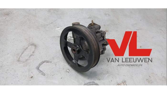 Gebruikte Pomp Servo Mitsubishi Outlander (CW) 2.0 16V 4x2 Prijs € 50,00 Margeregeling aangeboden door Van Leeuwen Auto Onderdelen