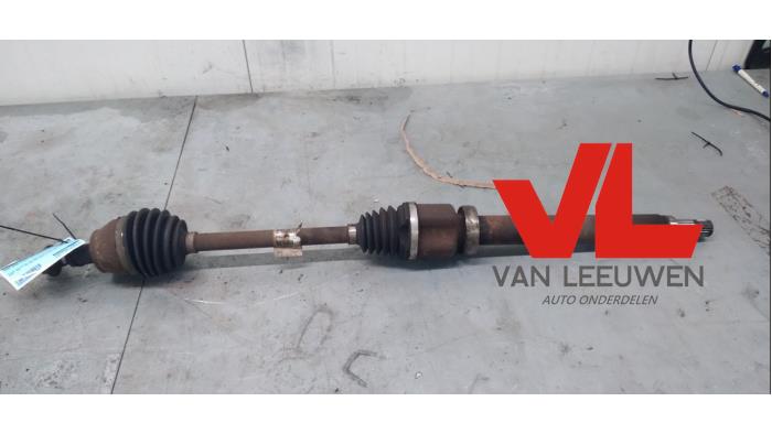Gebruikte Aandrijfas rechts-voor Ford Grand C-Max (DXA) 1.0 Ti-VCT EcoBoost 12V 125 Prijs € 65,00 Margeregeling aangeboden door Van Leeuwen Auto Onderdelen