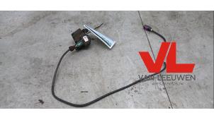 Gebruikte Camera achteruitrijden Ford Grand C-Max (DXA) 1.0 Ti-VCT EcoBoost 12V 125 Prijs € 100,00 Margeregeling aangeboden door Van Leeuwen Auto Onderdelen