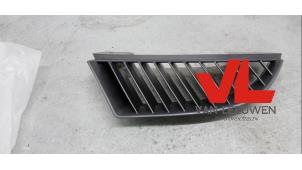 Nieuwe Grille Mitsubishi Colt (Z2/Z3) Prijs € 15,73 Inclusief btw aangeboden door Van Leeuwen Auto Onderdelen