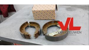 Nieuwe Remschoenset Ford Transit Prijs € 54,45 Inclusief btw aangeboden door Van Leeuwen Auto Onderdelen