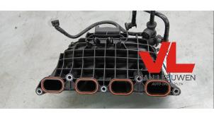 Gebruikte Inlaatspruitstuk BMW 5 serie Touring (F11) 528i 16V Prijs € 95,00 Margeregeling aangeboden door Van Leeuwen Auto Onderdelen