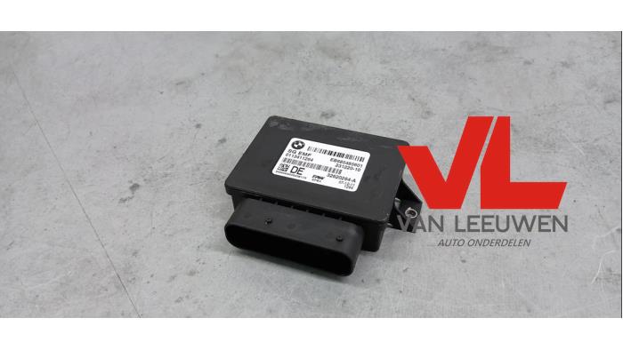 Gebruikte Computer Handrem BMW 5 serie Touring (F11) 528i 16V Prijs € 45,00 Margeregeling aangeboden door Van Leeuwen Auto Onderdelen