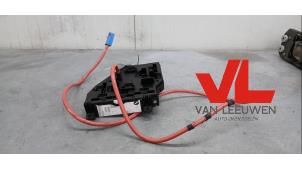 Gebruikte Zekeringkast BMW 5 serie Touring (F11) 528i 16V Prijs € 45,00 Margeregeling aangeboden door Van Leeuwen Auto Onderdelen