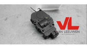 Gebruikte Kachelklep Motor BMW 5 serie Touring (F11) 528i 16V Prijs € 25,00 Margeregeling aangeboden door Van Leeuwen Auto Onderdelen