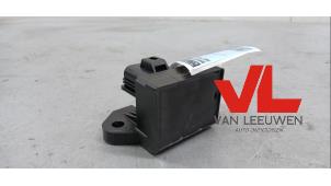 Gebruikte Brandstofpomp relais Ford Focus 3 1.0 Ti-VCT EcoBoost 12V 125 Prijs € 50,00 Margeregeling aangeboden door Van Leeuwen Auto Onderdelen